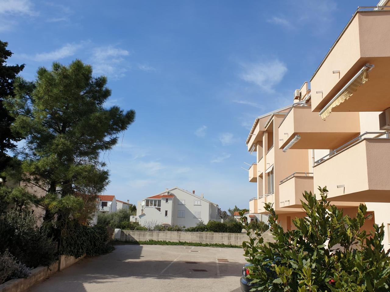 Apartment Valamar Novalja Extérieur photo