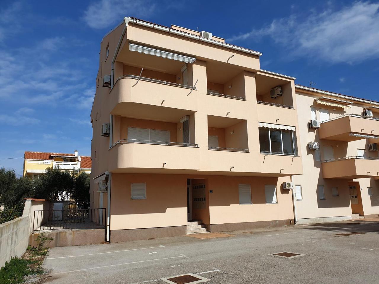 Apartment Valamar Novalja Extérieur photo